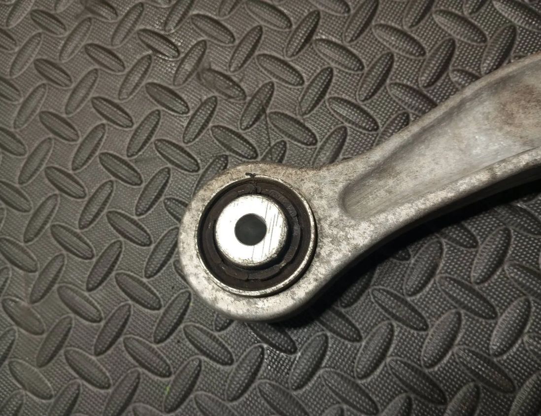 BMW 5 Series F10/F11 (2009-2017) Рычаг задний левый 6082t6,33326775902,6775902 28088816