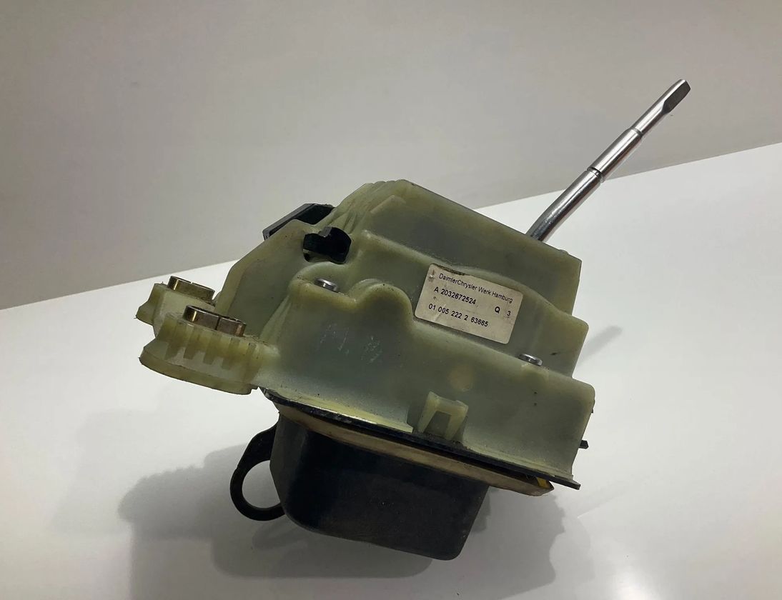 MERCEDES-BENZ C-Class W203/S203/CL203 (2000-2008) Кулиса A2032672524 28283607