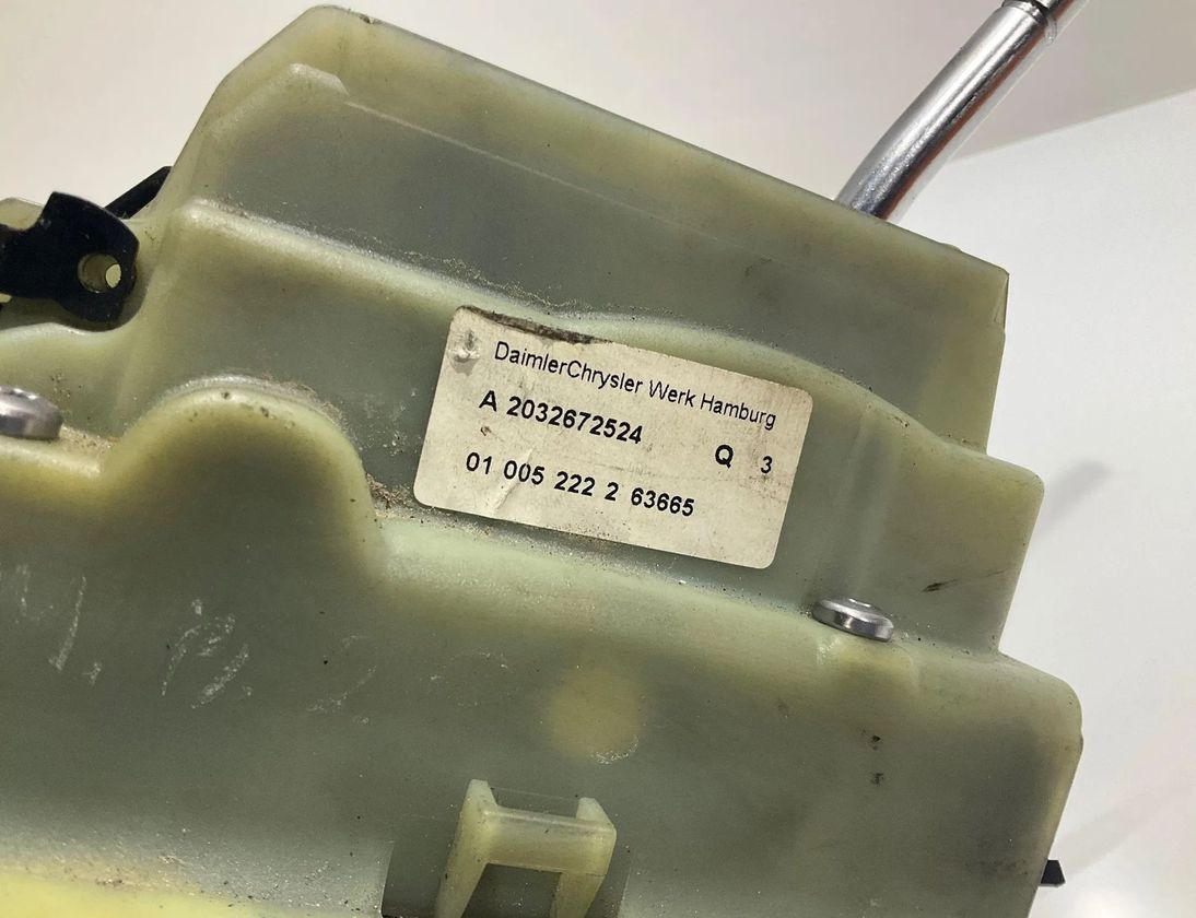MERCEDES-BENZ C-Class W203/S203/CL203 (2000-2008) Кулиса A2032672524 28283607