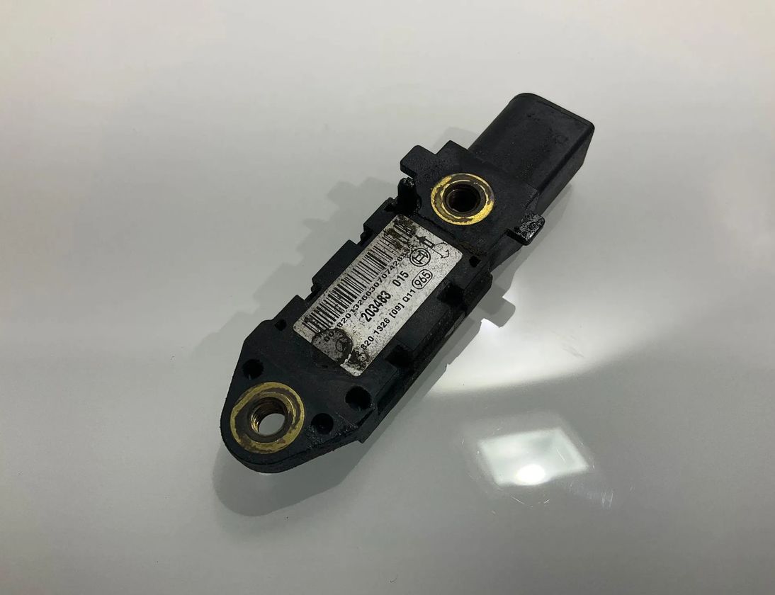 MERCEDES-BENZ CLS-Class C219 (2004-2010) Датчик удара передний правый 0028201326 28642628