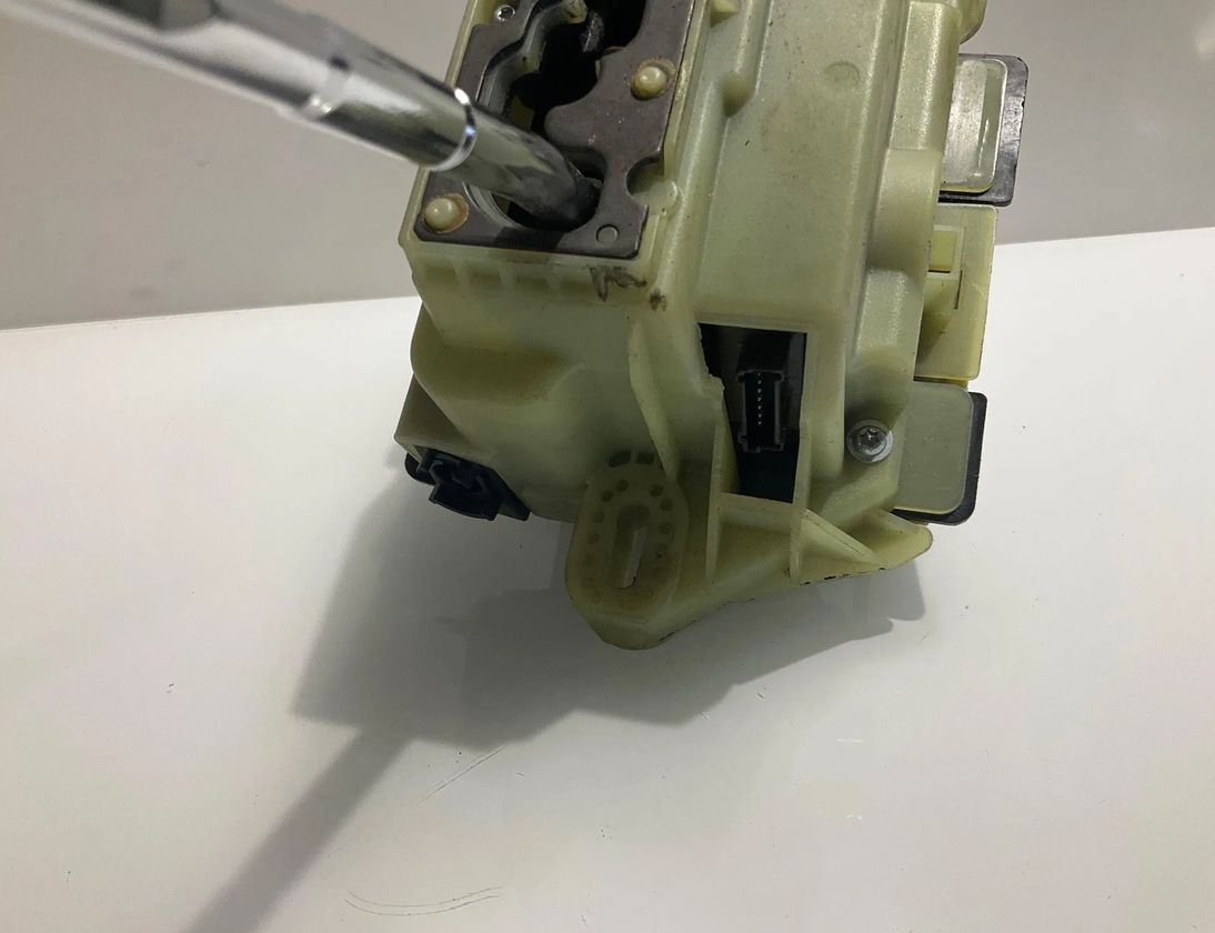 MERCEDES-BENZ C-Class W203/S203/CL203 (2000-2008) Кулиса A2032672524 29092970