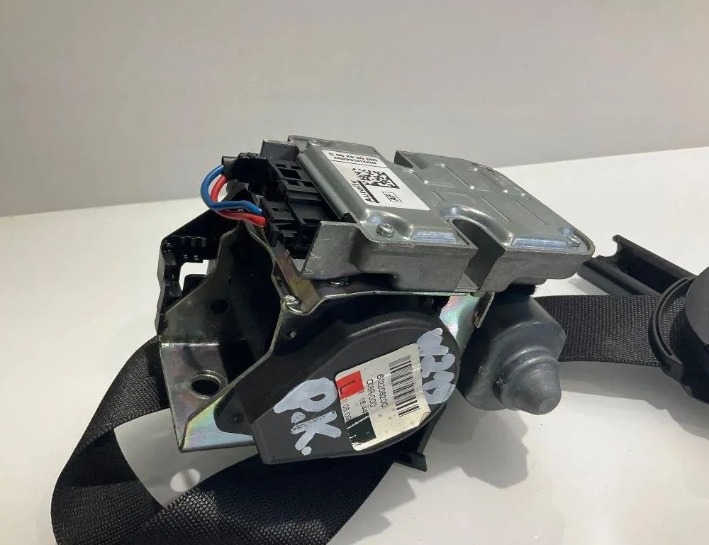 MERCEDES-BENZ CLS-Class C219 (2004-2010) Ремень безопасности передний левый 2198600186,A2198600186 30776754