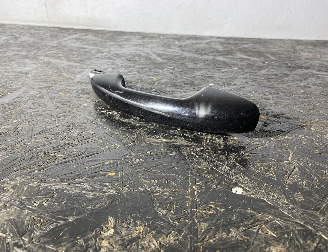 MERCEDES-BENZ C-Class W205/S205/C205 (2014-2023) Priekšējo kreiso durvju ārējais rokturis a0997601559 22534377