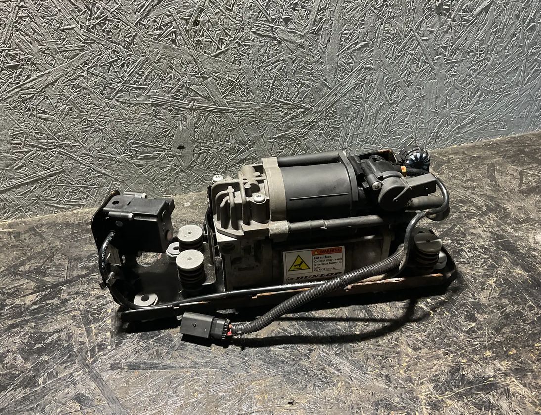 BMW 5 Series Gran Turismo F07 (2010-2017) Блок управления подвеской воздуха 4722555610,202100246,dac00008,202100246,dac00008 24590231