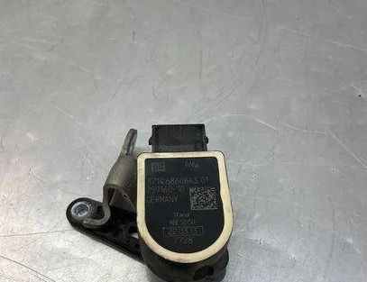 BMW 5 Series F10/F11 (2009-2017) Front Left Level Sensor 6860843 21430441