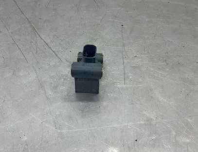 BMW 5 Series F10/F11 (2009-2017) Aizmugurējais labais trieciena sensors 9159314 22425433