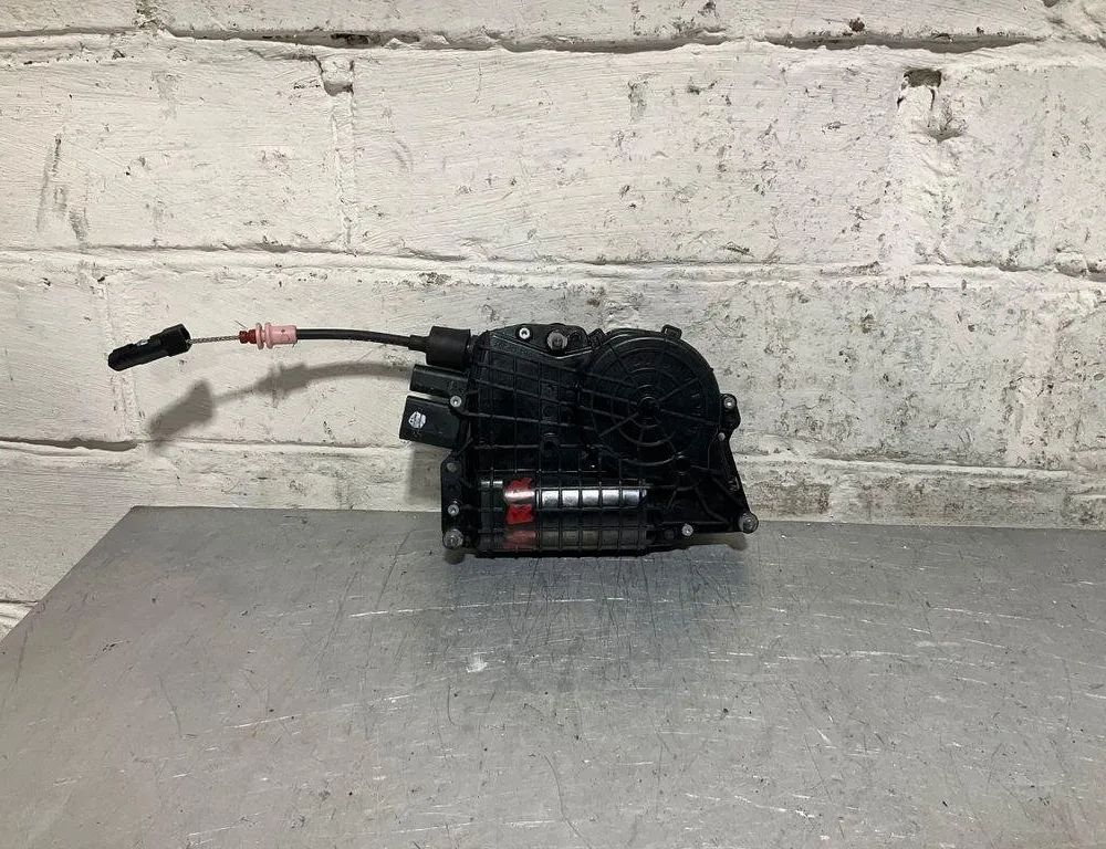 BMW 5 Series F10/F11 (2009-2017) Rear Right Door Soft Close Unit 4154310400 30384332