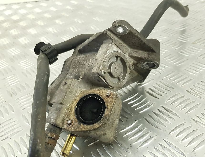 VOLKSWAGEN Passat B6 (2005-2010) Егр клапан 06F131503,A2C53082890 11015199