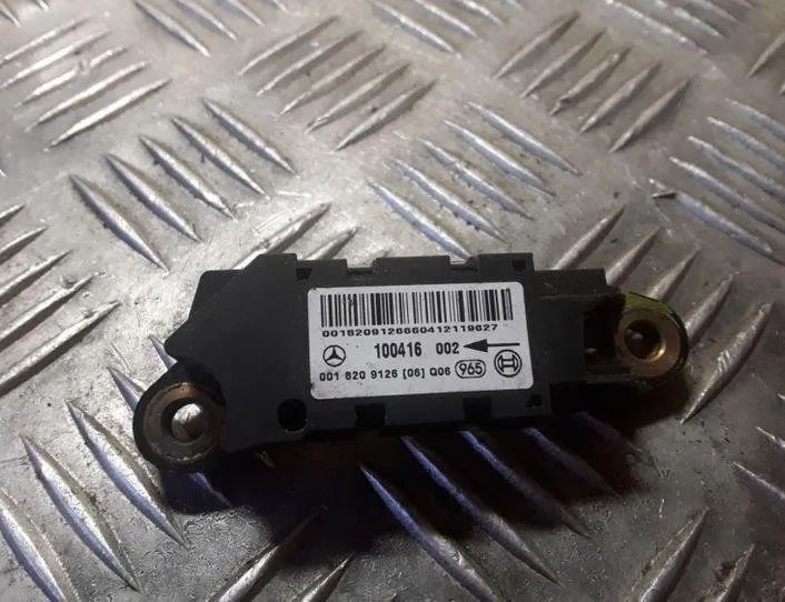 MERCEDES-BENZ C-Class W203/S203/CL203 (2000-2008) Front Right Impact Sensor 0018209126 25458558