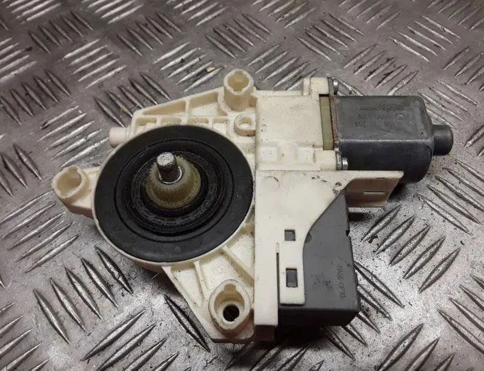 PEUGEOT 407 1 generation (2004-2010) Маторчик стеклоподъемника задней правой двери 9646595680,0130822201,994335104 25462651