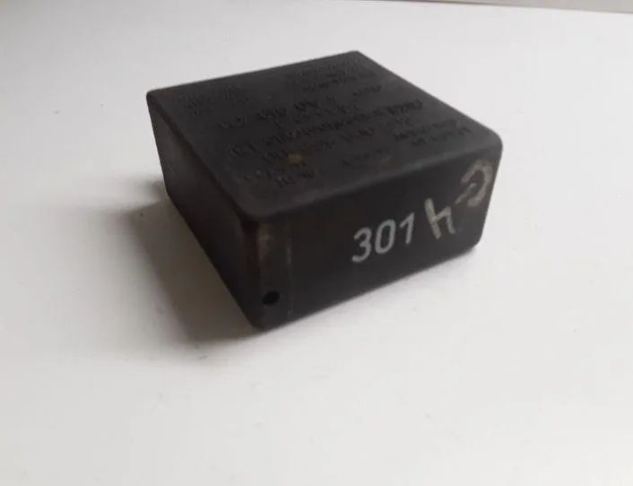 AUDI A8 D2/4D (1994-2002) Relejs 5KG00656800,4A0919471 25472831