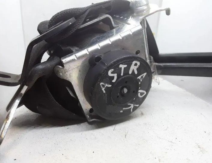 OPEL Astra H (2004-2014) Priekšējā labā drošības josta 7M3857705,13181198 25478109