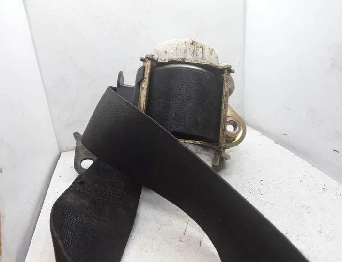 BMW 3 Series E90/E91/E92/E93 (2004-2013) Front Right Seatbelt 7069955,33035647 25478489