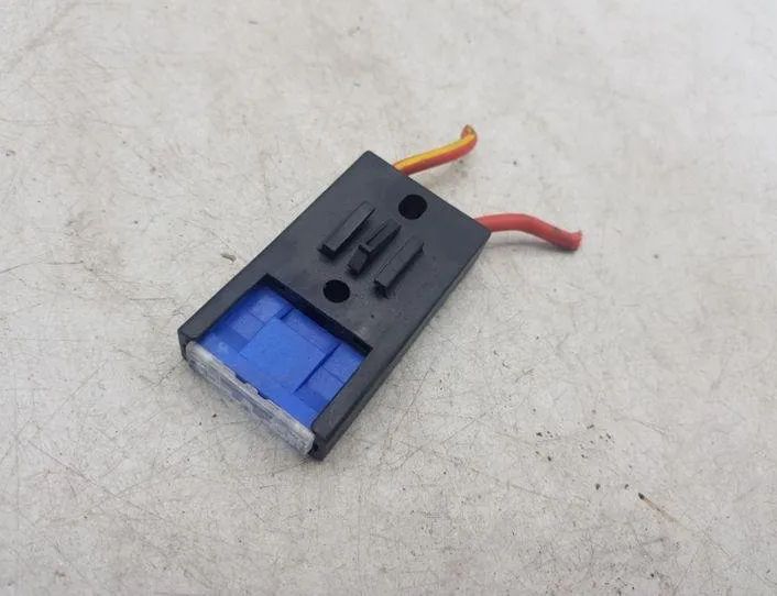 AUDI A6 C6/4F (2004-2011) Other Control Units 8A0937530 25485246