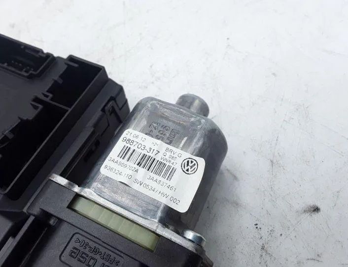 VOLKSWAGEN Passat B7 (2010-2015) Front Left Door Window Regulator Motor 3C0959792C,0130822451,918434110 25486531