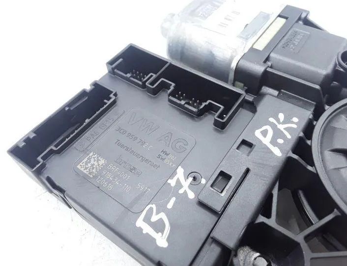 VOLKSWAGEN Passat B7 (2010-2015) Front Left Door Window Regulator Motor 3C0959792C,0130822451,918434110 25486531
