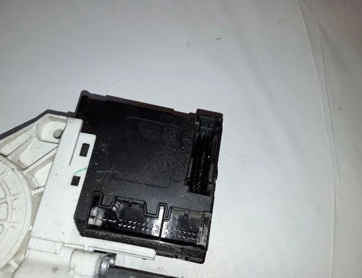 VOLKSWAGEN Golf 6 generation (2008-2015) Маторчик стеклоподъемника передней левой двери 1K5837401BE,973569511,561959702A 25506412