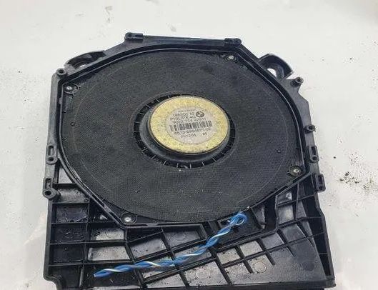 BMW 3 Series E90/E91/E92/E93 (2004-2013) Сабвуфер 18820010,902275492911,6513695487102 25515757