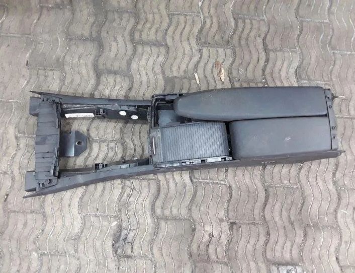 MERCEDES-BENZ C-Class W204/S204/C204 (2004-2015) Подлокотник A2046800150,0005031010 25517508