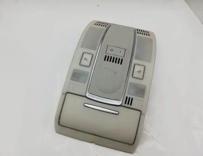 AUDI A6 C6/4F (2004-2011) Salona apgaismojums 4F0951177,4F0910177 25523940