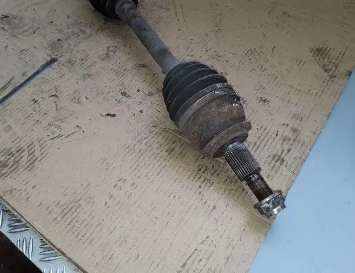 MAZDA 6 GG (2002-2007) Полуось передняя правая 25524524