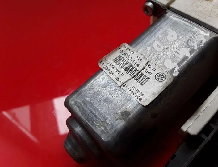 VOLKSWAGEN Passat Variant 1 generation (2010-2024) Front Right Door Window Control Motor 1K0959702P,1K0959792L,F005S00296 25530561