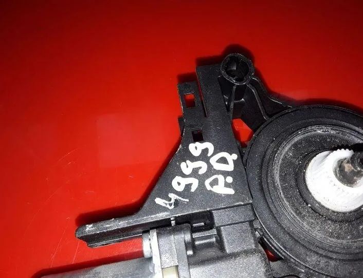 VOLKSWAGEN Passat B7 (2010-2015) Priekšējo labo durvju logu pacelšanas motorīts 3AA959702,3AA837462,980852308 25534580
