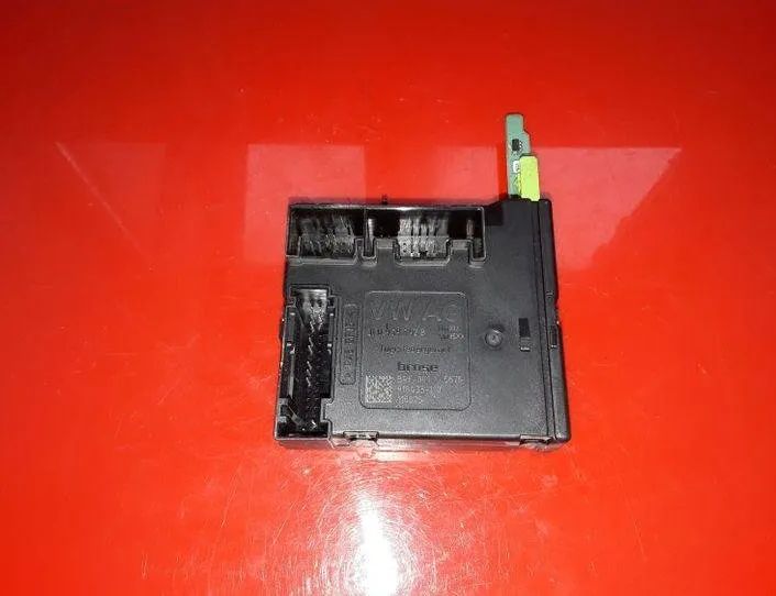 VOLKSWAGEN Passat B7 (2010-2015) Маторчик стеклоподъемника передней правой двери 3C0959792B,918433110 25534582