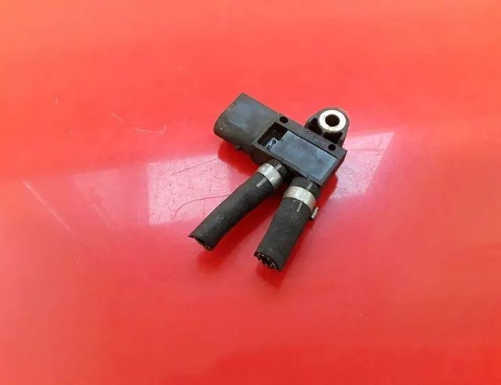 MERCEDES-BENZ C-Class W204/S204/C204 (2004-2015) DPF spiediena sensors A0071536128,0281006025 25550367