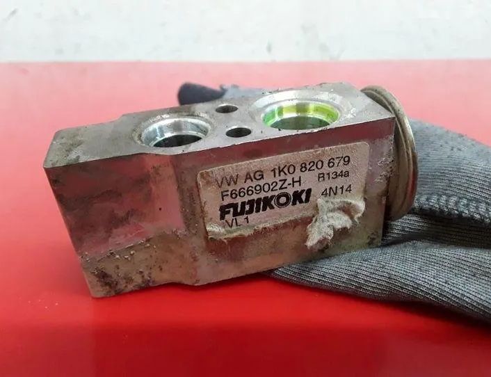 VOLKSWAGEN Passat B7 (2010-2015) Air conditioner expansion valve 1K0820679,F666902ZH 25551166