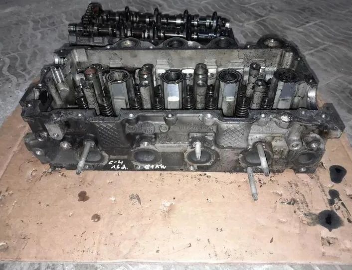 CITROËN C4 Picasso 1 generation (2006-2013) Dzinēja cilindra galva 9655911480 25560778