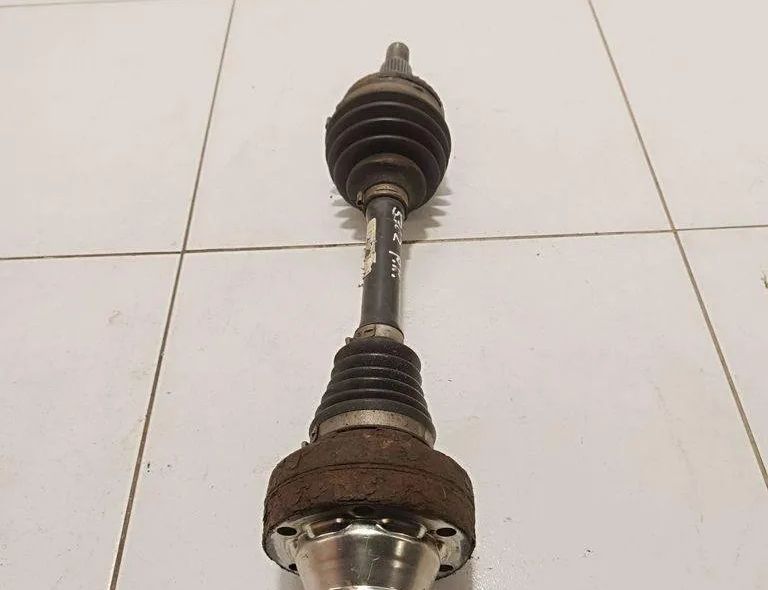 VOLKSWAGEN Touareg 2 generation (2010-2018) Priekšējā kreisā pusass N0code 30354182