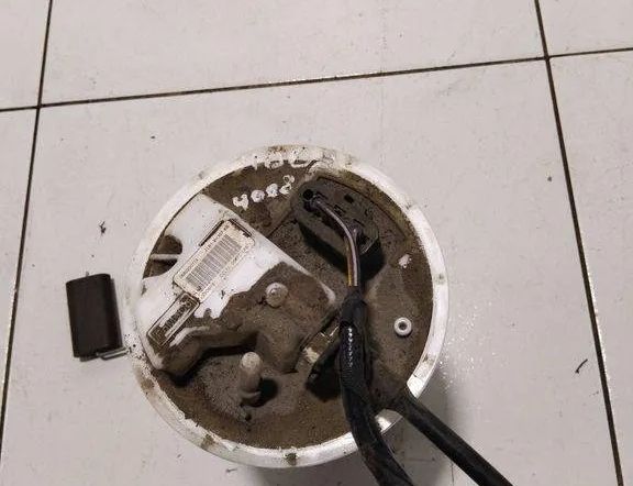 FORD Fiesta 7 generation (2017-2024) Degvielas sūknis degvielas tvertnē 31807679