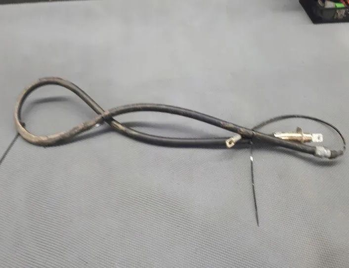 MERCEDES-BENZ W124 1 generation (1984-1994) Трос ручного тормоза 1234200485 27210268