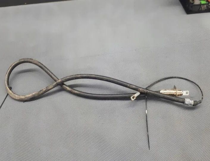 MERCEDES-BENZ W124 1 generation (1984-1994) Трос ручного тормоза 1234200485 27210268