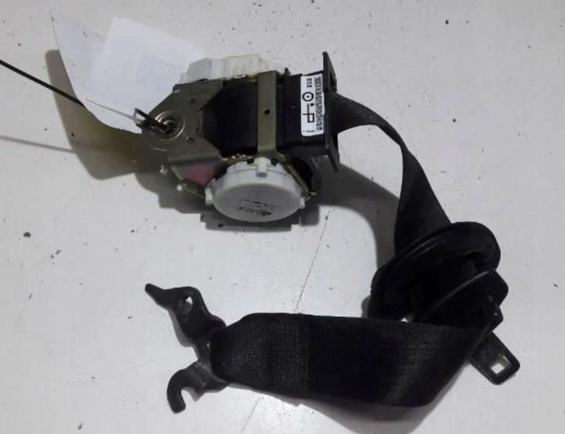 BMW 3 Series E90/E91/E92/E93 (2004-2013) Front Right Seatbelt 33059848 30167839