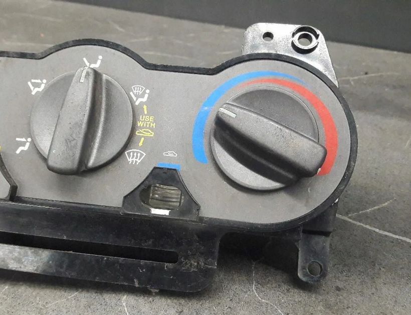 HYUNDAI Lantra J2 (1995-2000) Other Control Units 30168921