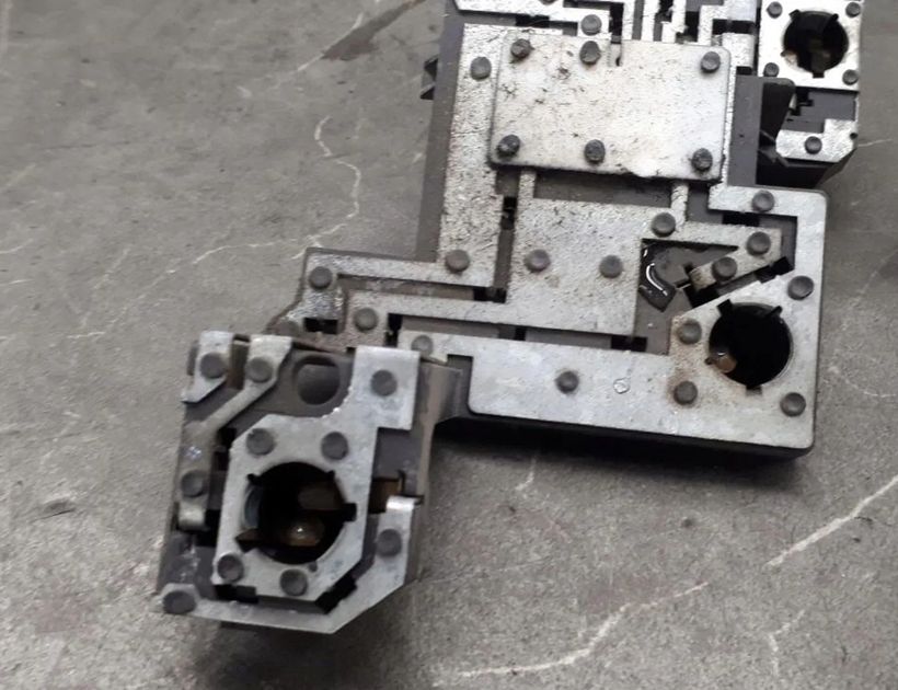 PEUGEOT 407 1 generation (2004-2010) Aizmugurējo lukturu kontakti 9646801677 30171188