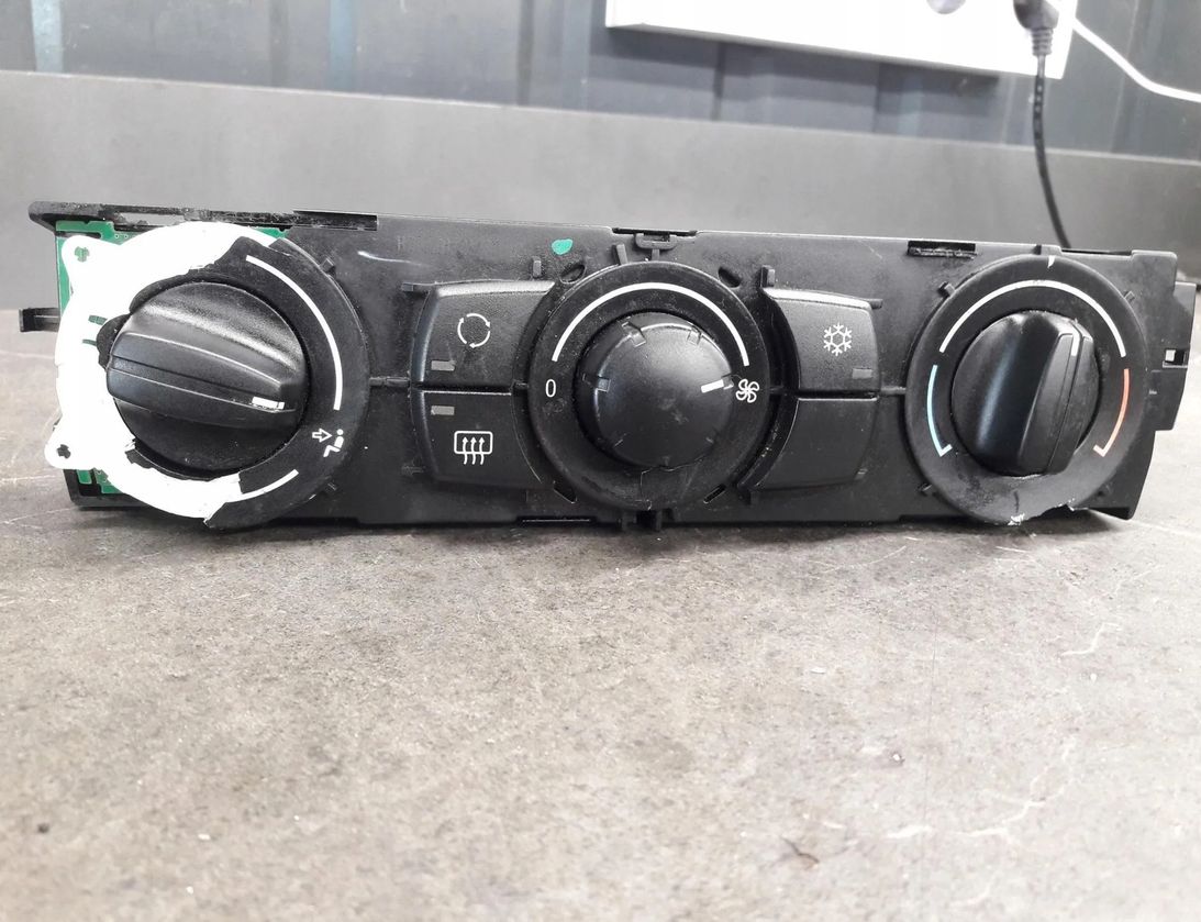 BMW 1 Series E81/E82/E87/E88 (2004-2013) Citau veidu vadības bloki 9168116 30180247