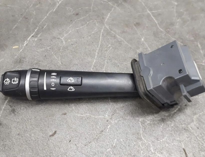 VOLVO S60 3 generation (2018-2023) Stikla tīrītāja rokturis 30739218 30184459