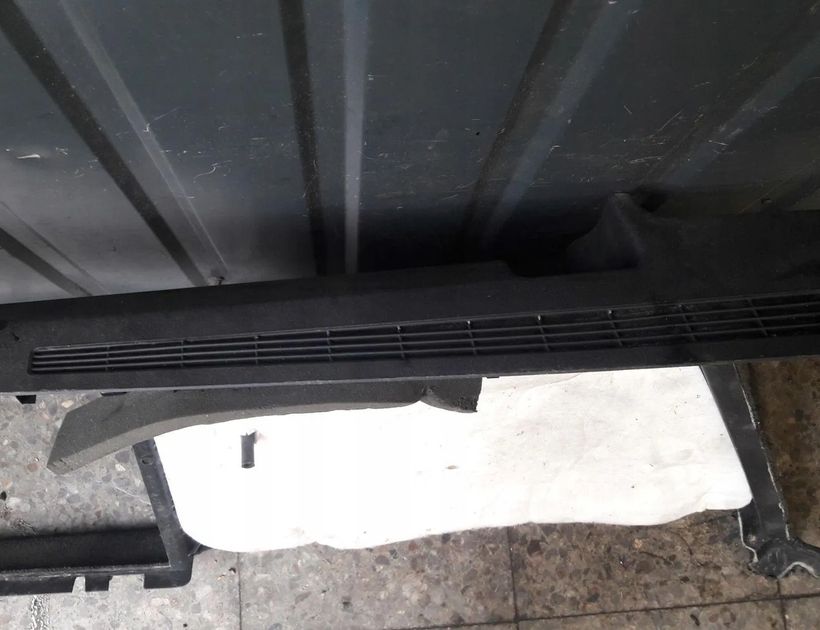 AUDI A6 C6/4F (2004-2011) Обивка багажника правой стороны 4f9863888a 30185894