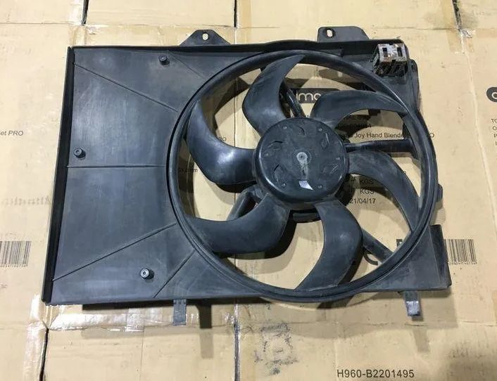 CITROËN DS3 1 generation (2010-2015) Dzinēja dzesēšanas ventilators/difuzors 968295680,9682895680 20218031