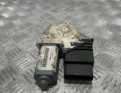 VOLKSWAGEN Touran 1 generation (2003-2015) Маторчик стеклоподъемника задней правой двери 1k0959703 21521889