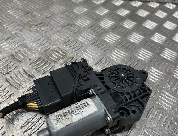 VOLKSWAGEN Touran 1 generation (2003-2015) Маторчик стеклоподъемника задней правой двери 5k0959704a 30509288