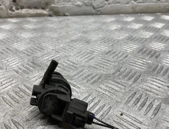 MAZDA 6 GJ (2012-2024) Mazgātāja tvertnes motorīts 8603102451 30511846