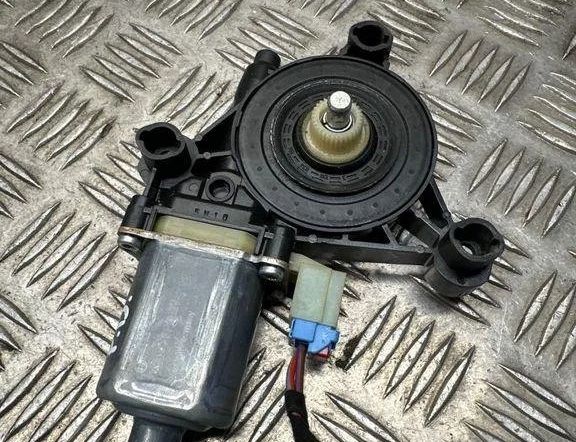 PORSCHE Macan 1 generation (2013-2023) Front Left Door Window Regulator Motor 0130822076 30610825