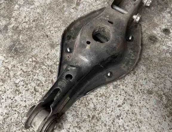 BMW 3 Series G20/G21/G28 (2018-2024) Rear Right Arm 6886448 32411838