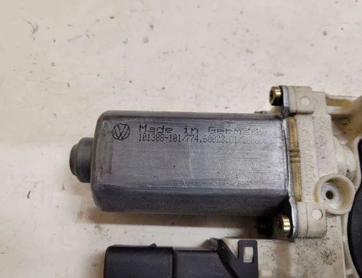 VOLKSWAGEN Bora 4 generation (2018-2023) Маторчик стеклоподъемника задней правой двери 1J4959812C,9776101438203 27010807