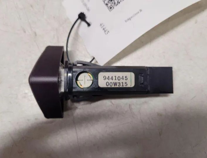 VOLVO V70 2 generation (2000-2008) Hazard button 9441045,00W315,4970 27058883