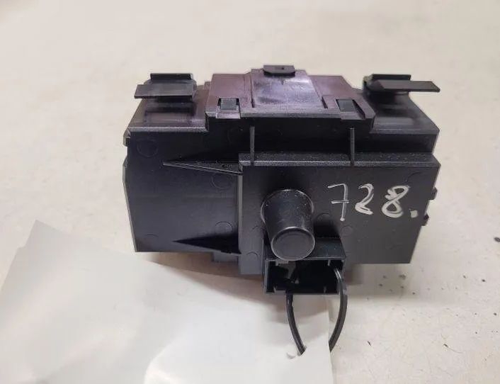 BMW 1 Series E81/E82/E87/E88 (2004-2013) Lukturu vadības slēdzis 6932794,33600102,2815201 27062447